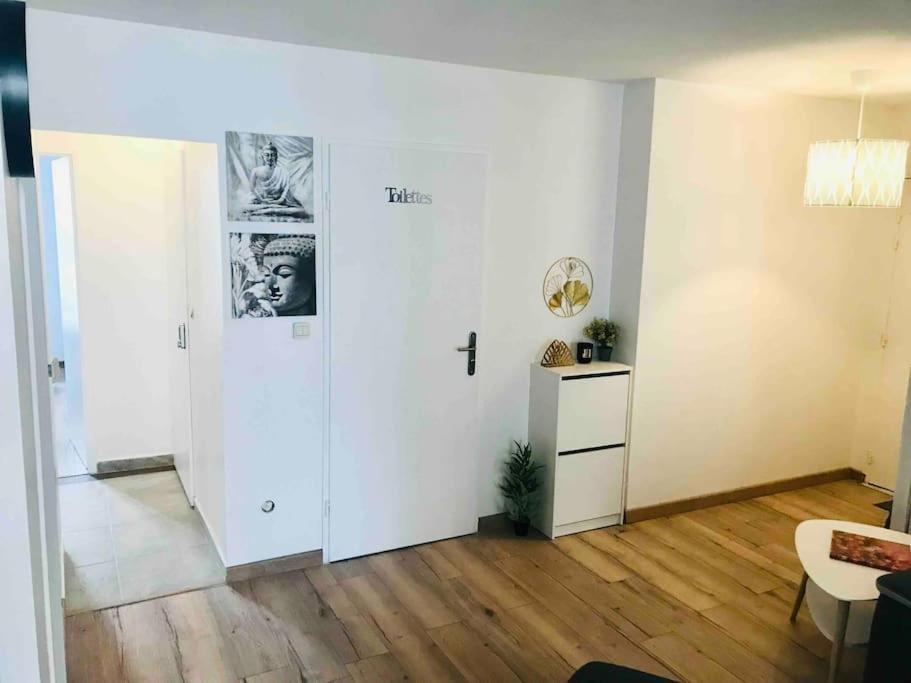 Disney Cosy Lounge Serris Zewnętrze zdjęcie